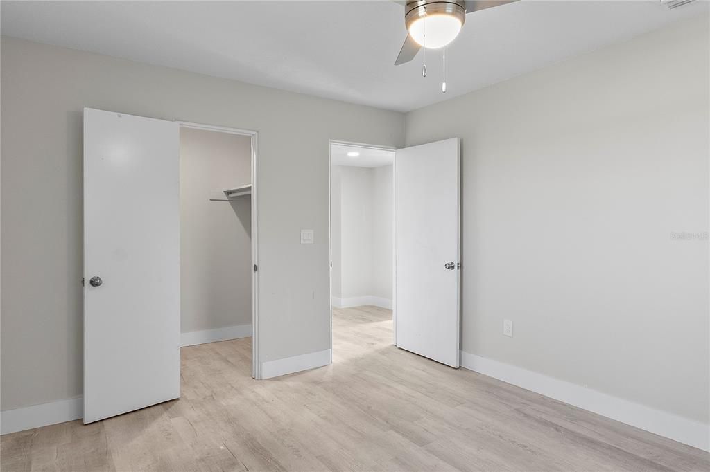 En Venta: $280,000 (3 camas, 2 baños, 1120 Pies cuadrados)