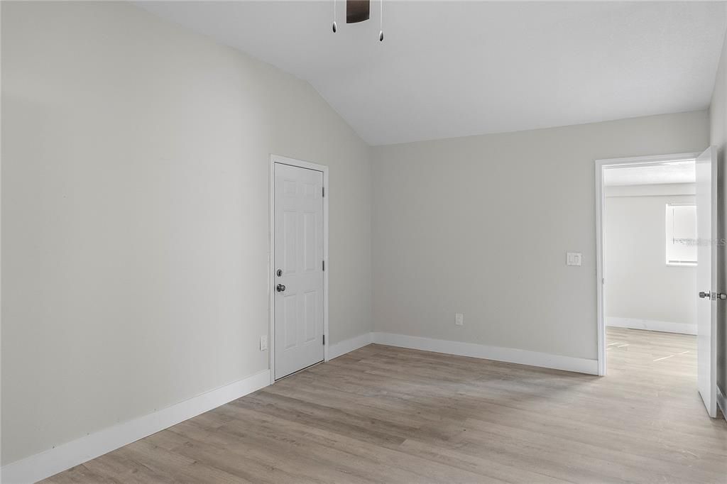 En Venta: $280,000 (3 camas, 2 baños, 1120 Pies cuadrados)