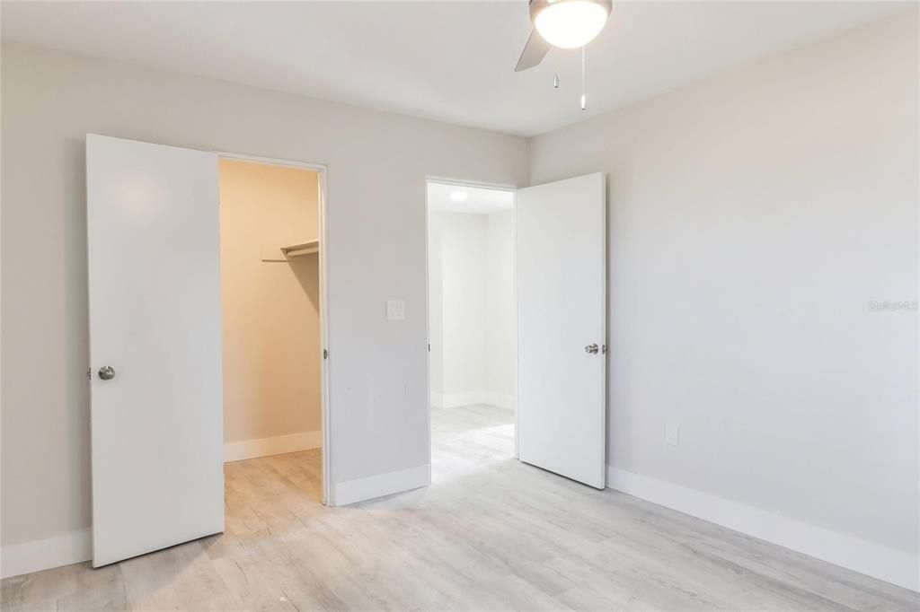 En Venta: $280,000 (3 camas, 2 baños, 1120 Pies cuadrados)