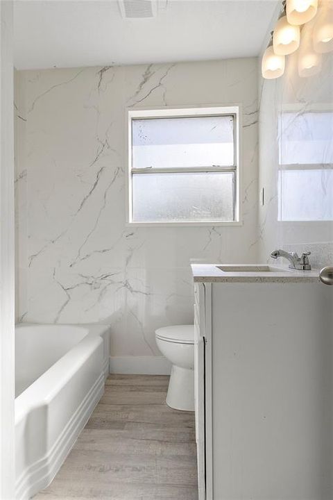 En Venta: $280,000 (3 camas, 2 baños, 1120 Pies cuadrados)