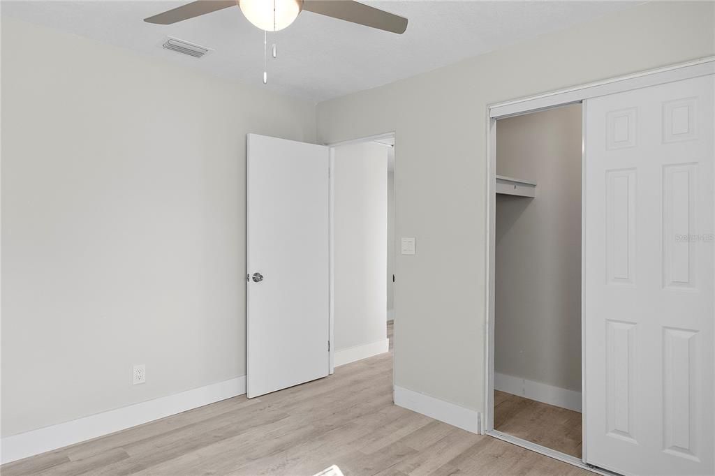 En Venta: $280,000 (3 camas, 2 baños, 1120 Pies cuadrados)