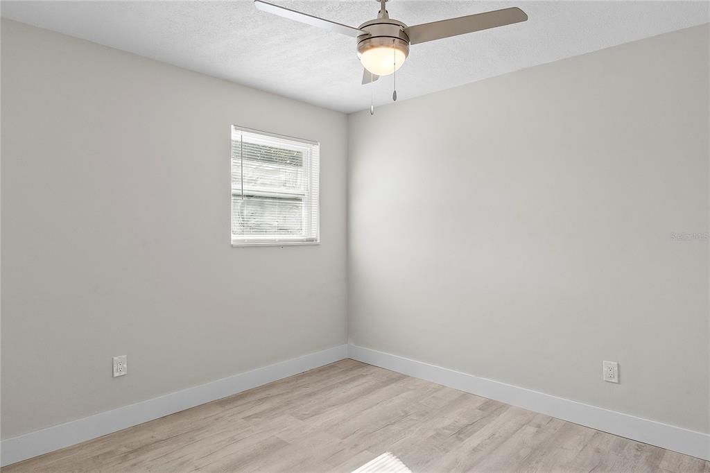 En Venta: $280,000 (3 camas, 2 baños, 1120 Pies cuadrados)