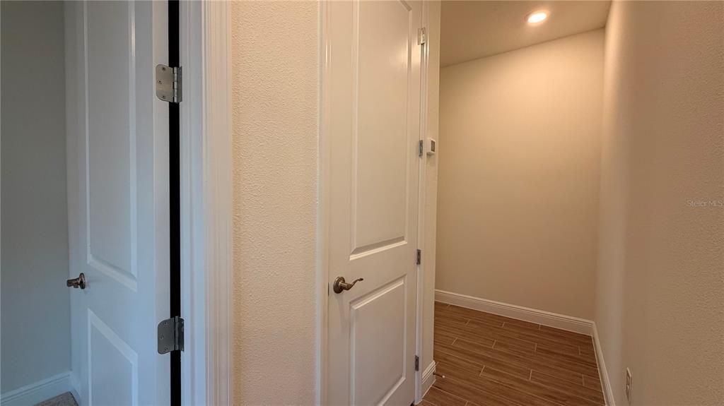 For Sale: $299,750 (3 beds, 2 baths, 1433 Square Feet)