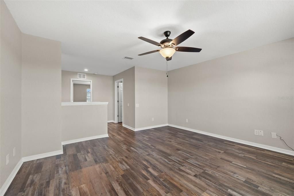 待售: $400,000 (4 贝兹, 2 浴室, 2612 平方英尺)