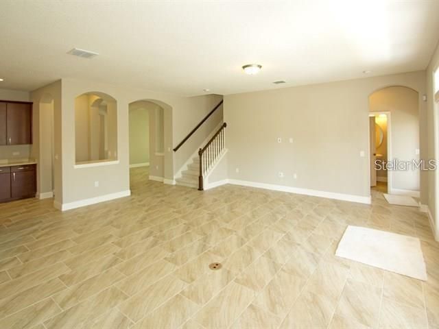 For Rent: $3,500 (4 beds, 3 baths, 2876 Square Feet)