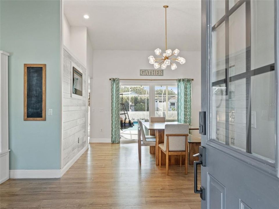 For Sale: $385,000 (3 beds, 2 baths, 1996 Square Feet)