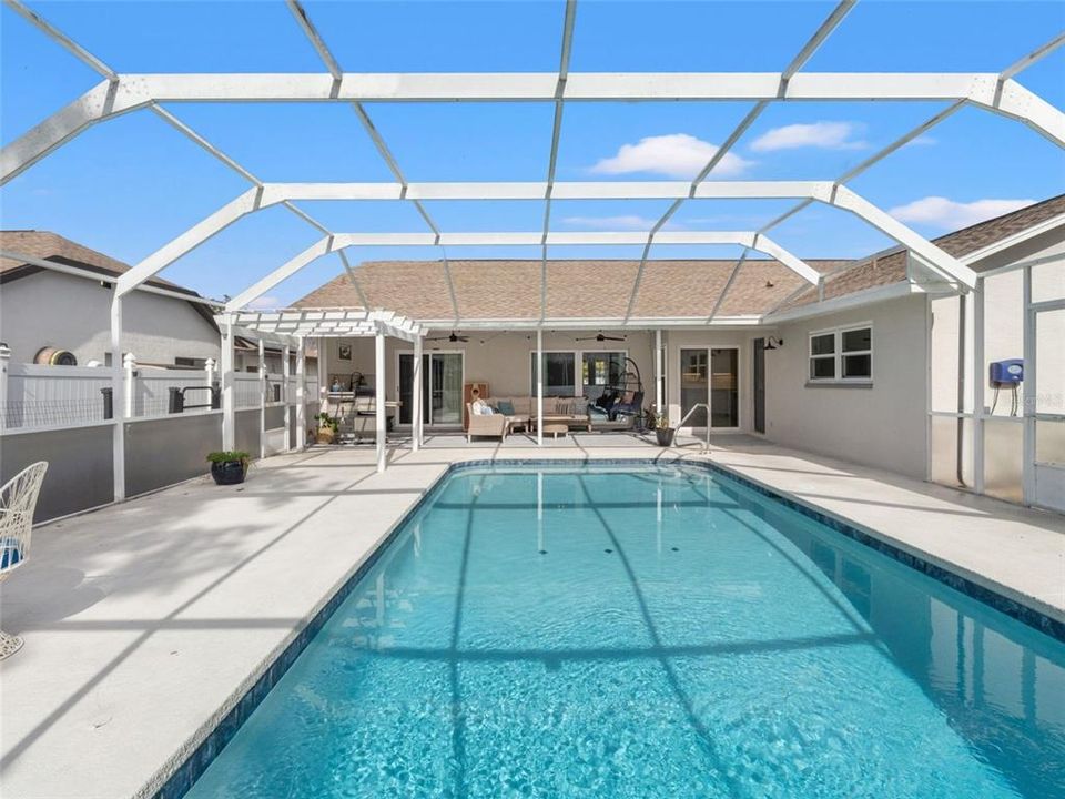 For Sale: $385,000 (3 beds, 2 baths, 1996 Square Feet)