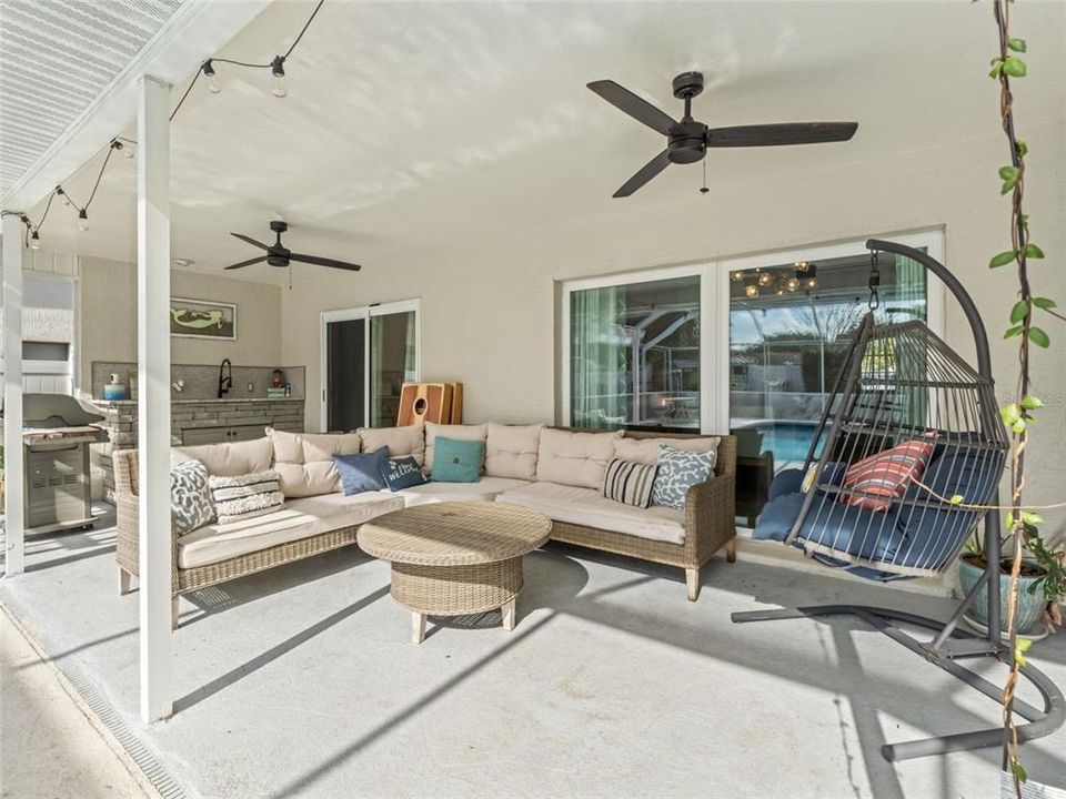 For Sale: $385,000 (3 beds, 2 baths, 1996 Square Feet)