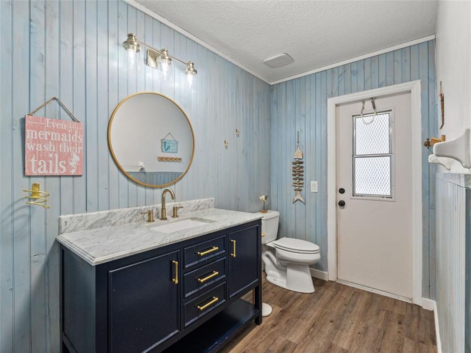 For Sale: $385,000 (3 beds, 2 baths, 1996 Square Feet)