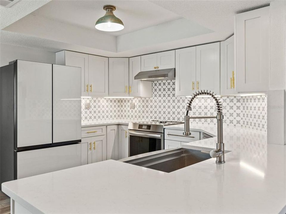 For Sale: $385,000 (3 beds, 2 baths, 1996 Square Feet)