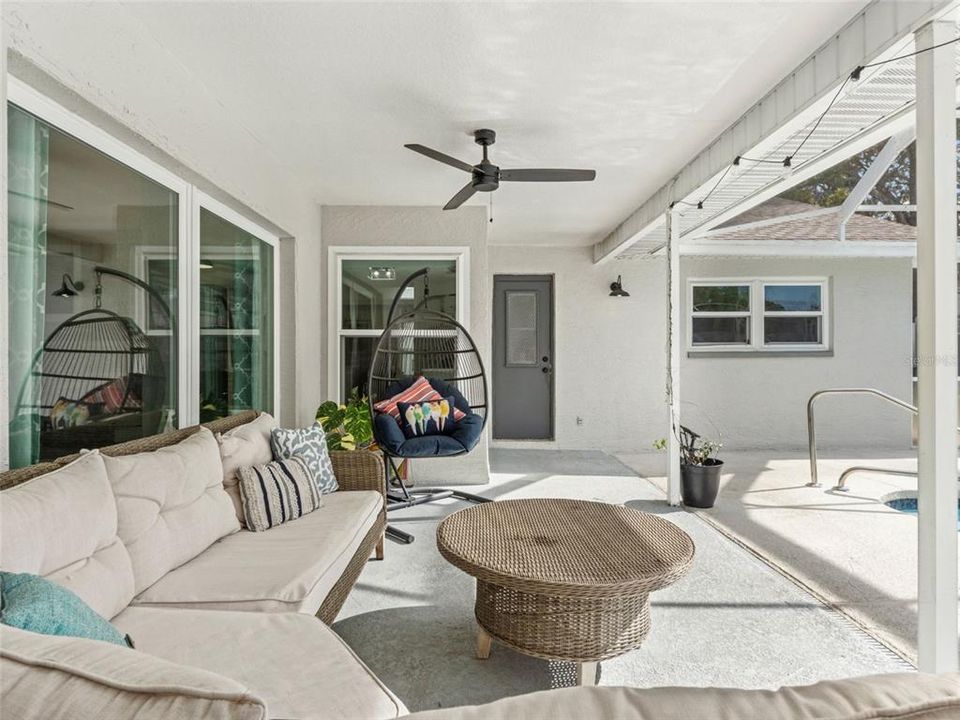 For Sale: $385,000 (3 beds, 2 baths, 1996 Square Feet)