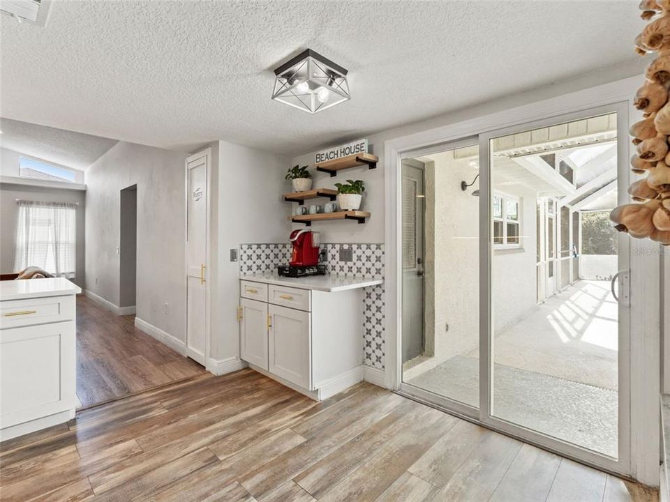 For Sale: $385,000 (3 beds, 2 baths, 1996 Square Feet)