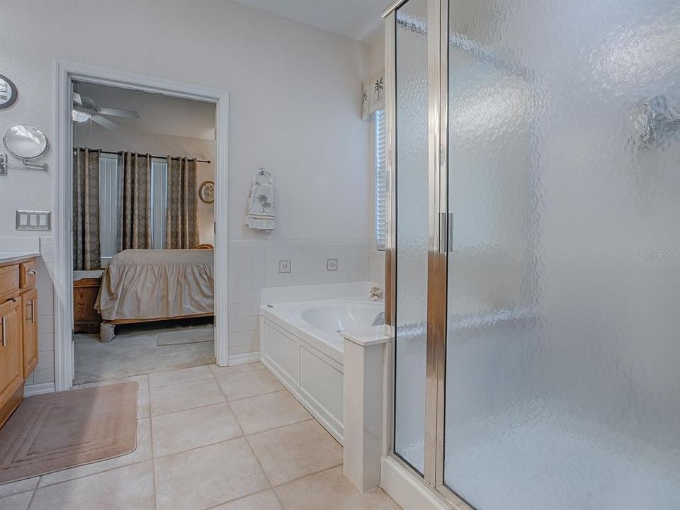 For Sale: $408,000 (2 beds, 2 baths, 1870 Square Feet)