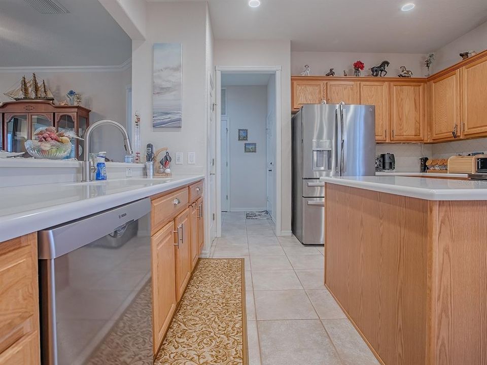 For Sale: $408,000 (2 beds, 2 baths, 1870 Square Feet)