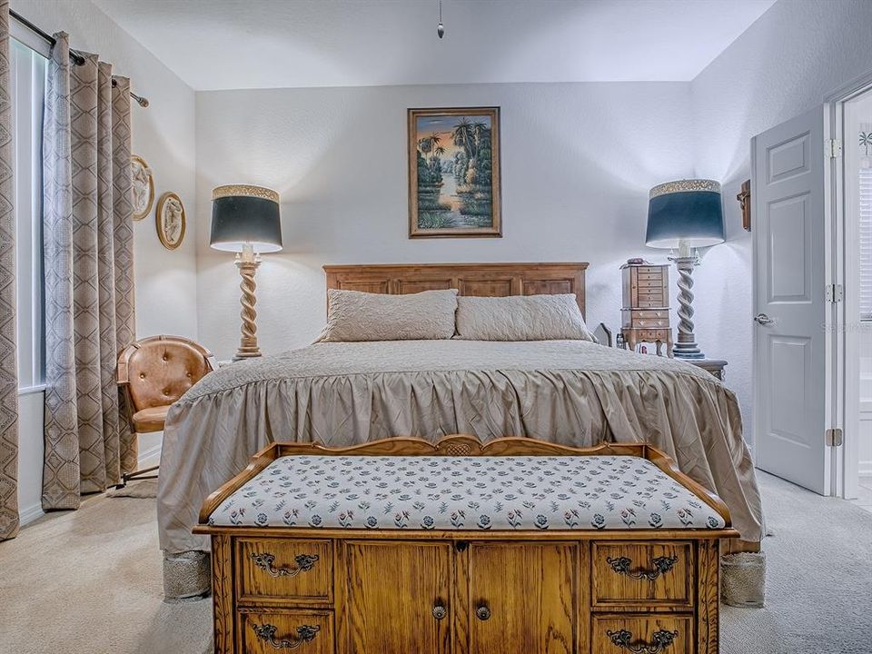 For Sale: $408,000 (2 beds, 2 baths, 1870 Square Feet)