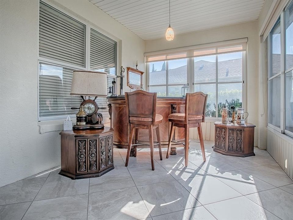 For Sale: $408,000 (2 beds, 2 baths, 1870 Square Feet)