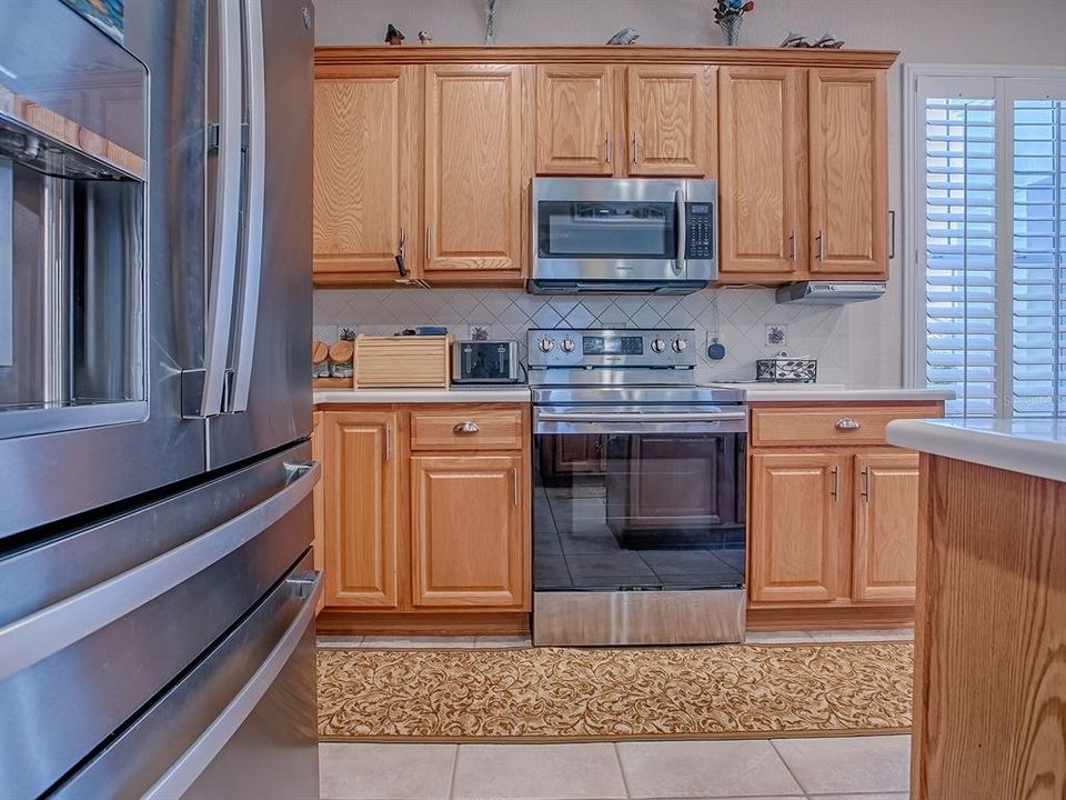 For Sale: $408,000 (2 beds, 2 baths, 1870 Square Feet)