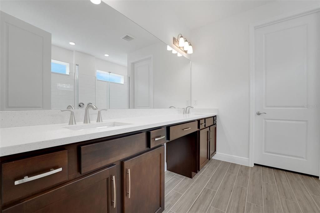 待售: $589,900 (5 贝兹, 3 浴室, 3550 平方英尺)