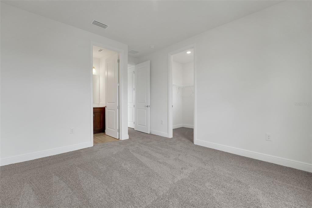 待售: $589,900 (5 贝兹, 3 浴室, 3550 平方英尺)