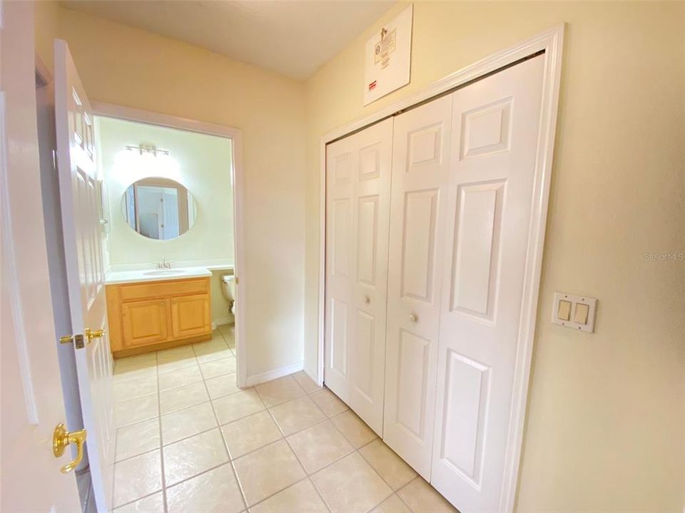 For Rent: $2,350 (3 beds, 2 baths, 1438 Square Feet)