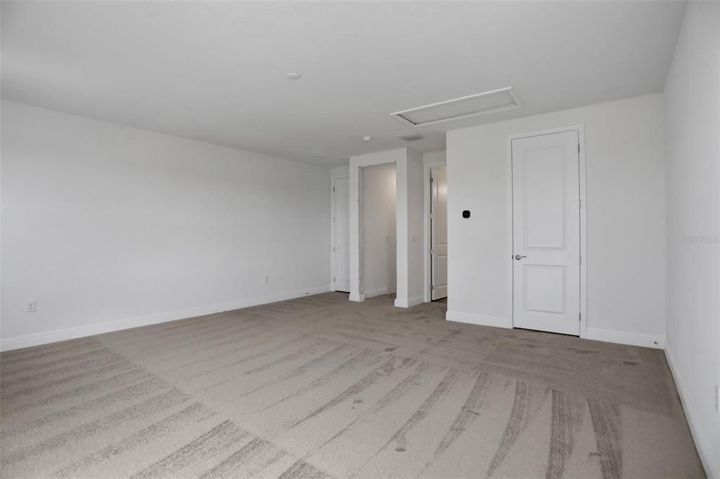 For Sale: $599,990 (4 beds, 4 baths, 3278 Square Feet)