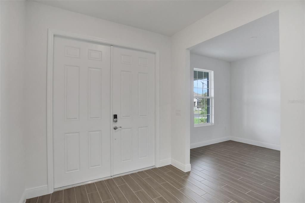 For Sale: $599,990 (4 beds, 4 baths, 3278 Square Feet)