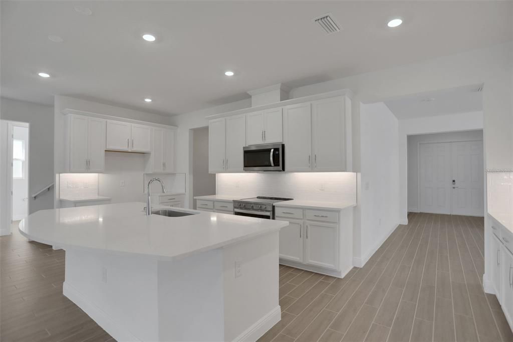 For Sale: $599,990 (4 beds, 4 baths, 3278 Square Feet)