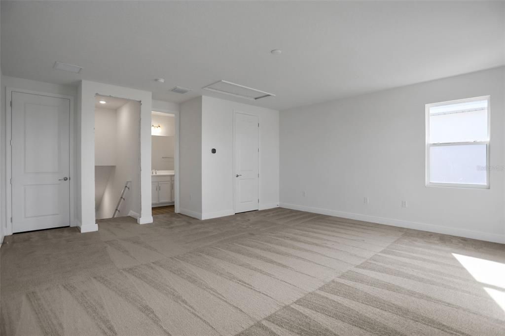 For Sale: $599,990 (4 beds, 4 baths, 3278 Square Feet)