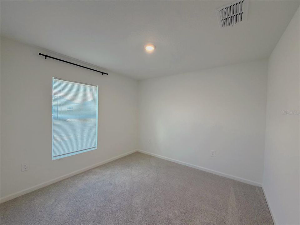 出租: $1,898 (3 贝兹, 2 浴室, 1468 平方英尺)