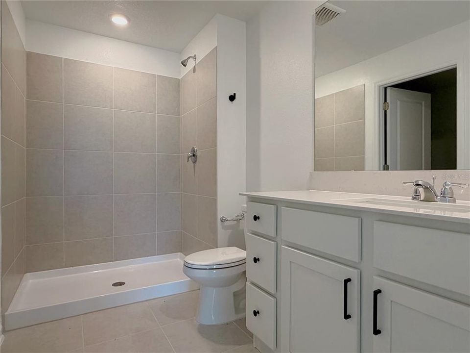 出租: $1,898 (3 贝兹, 2 浴室, 1468 平方英尺)