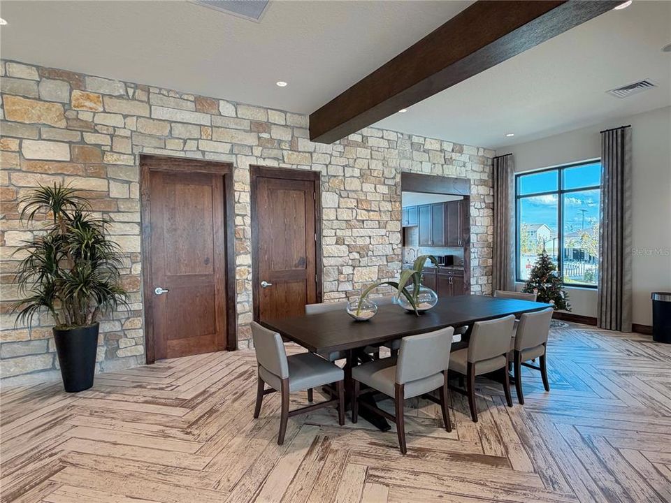 出租: $1,898 (3 贝兹, 2 浴室, 1468 平方英尺)