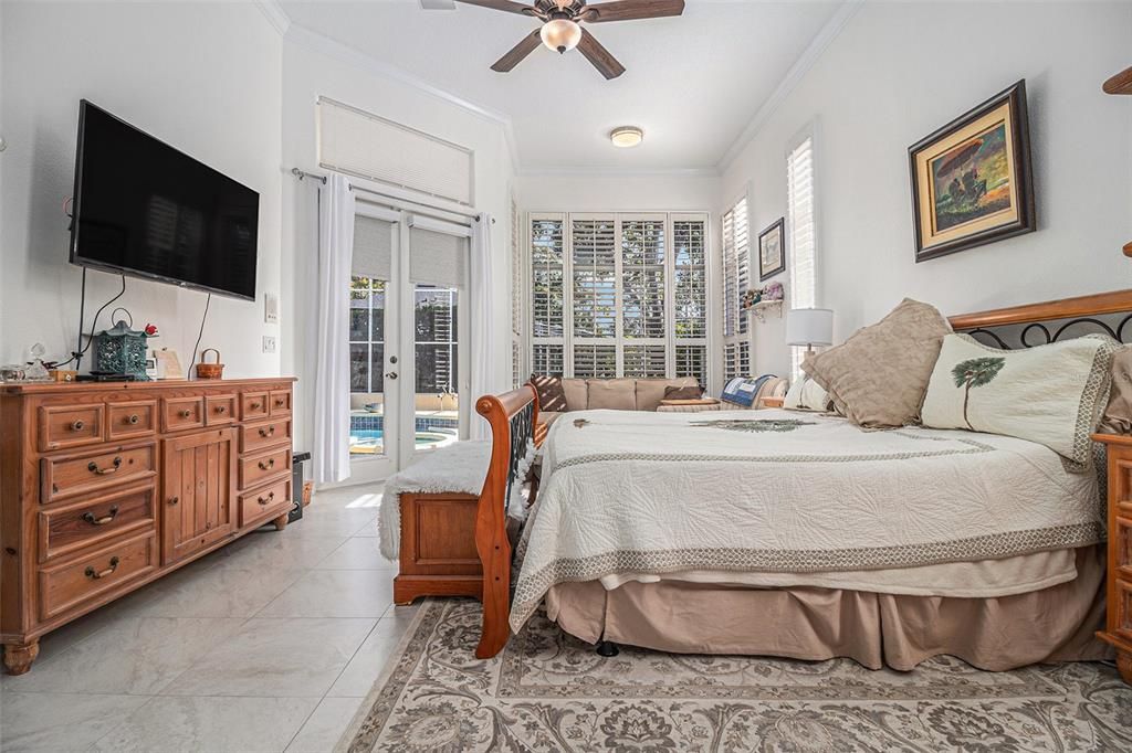 For Sale: $1,300,000 (5 beds, 4 baths, 4440 Square Feet)