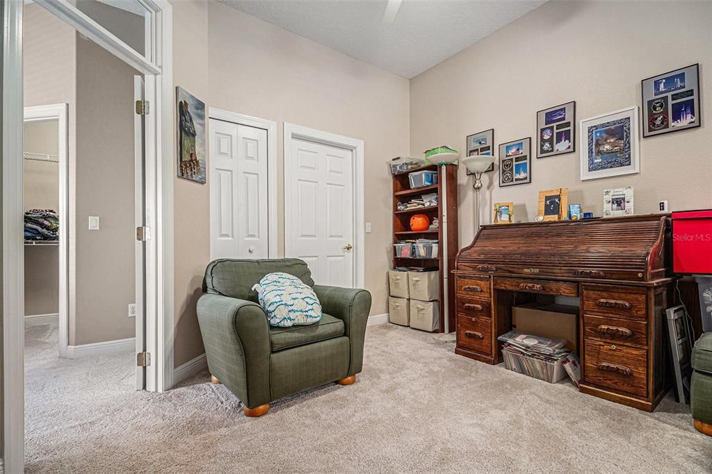 For Sale: $1,300,000 (5 beds, 4 baths, 4440 Square Feet)