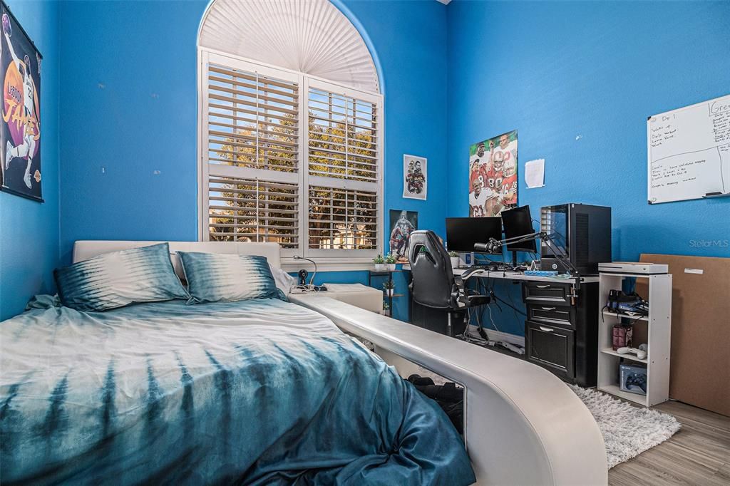 For Sale: $1,300,000 (5 beds, 4 baths, 4440 Square Feet)