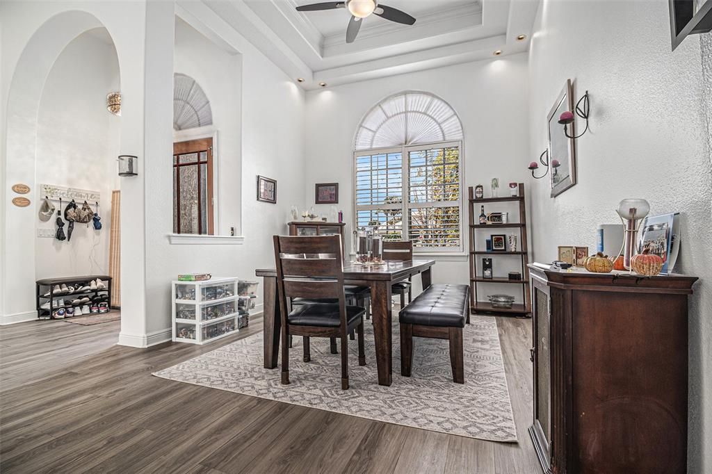 For Sale: $1,300,000 (5 beds, 4 baths, 4440 Square Feet)