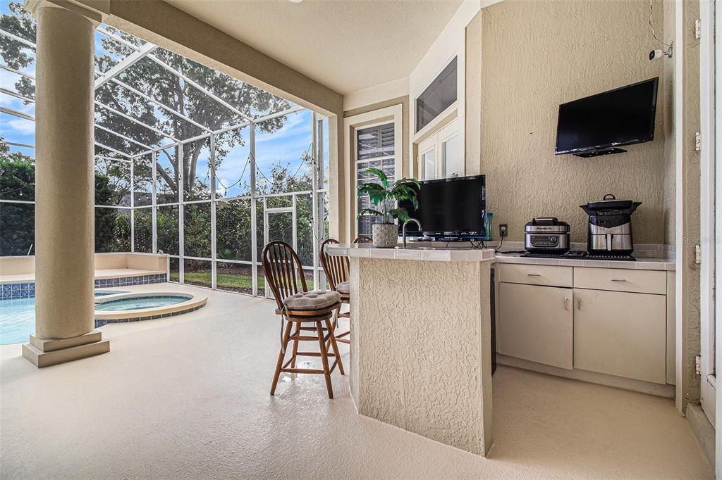 For Sale: $1,300,000 (5 beds, 4 baths, 4440 Square Feet)