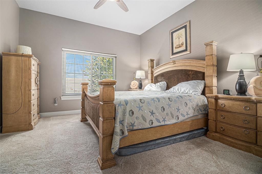 For Sale: $1,300,000 (5 beds, 4 baths, 4440 Square Feet)