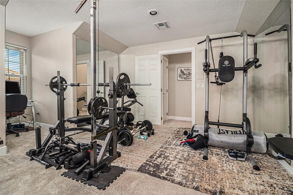 For Sale: $1,300,000 (5 beds, 4 baths, 4440 Square Feet)