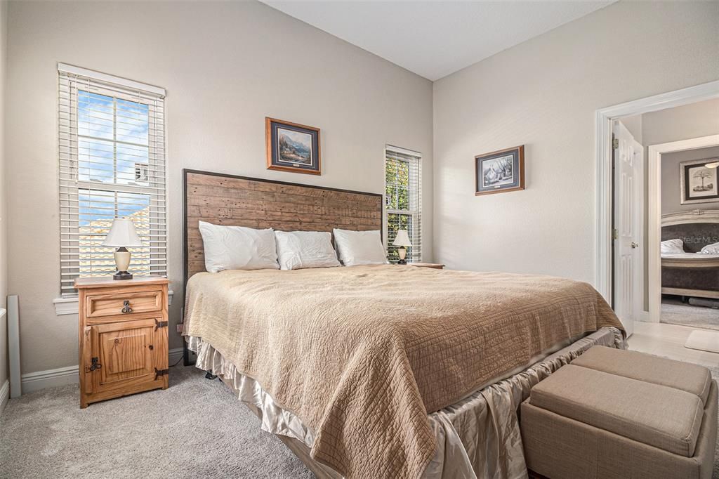 For Sale: $1,300,000 (5 beds, 4 baths, 4440 Square Feet)