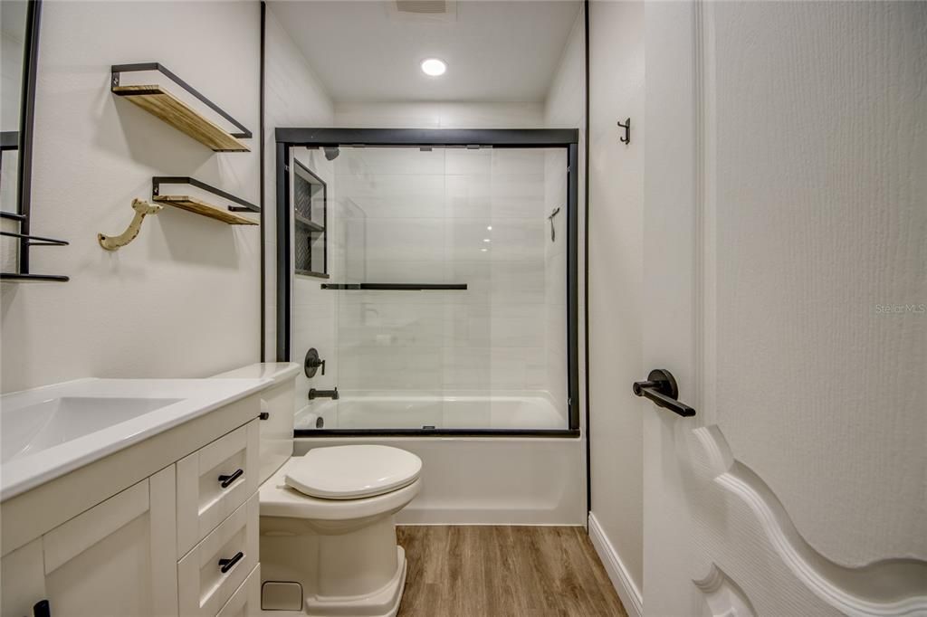 For Sale: $650,000 (3 beds, 2 baths, 1330 Square Feet)