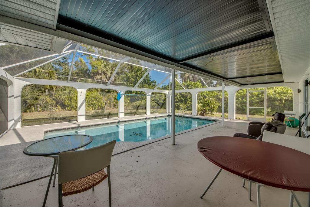 For Sale: $650,000 (3 beds, 2 baths, 1330 Square Feet)