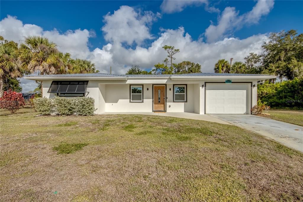 For Sale: $650,000 (3 beds, 2 baths, 1330 Square Feet)