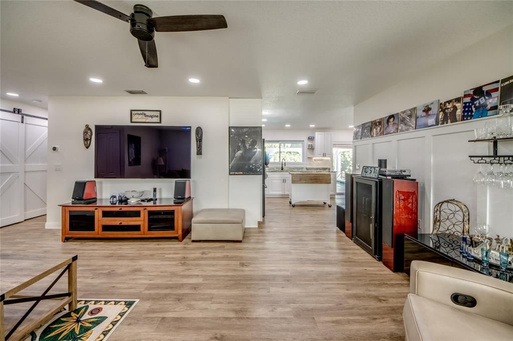 For Sale: $650,000 (3 beds, 2 baths, 1330 Square Feet)