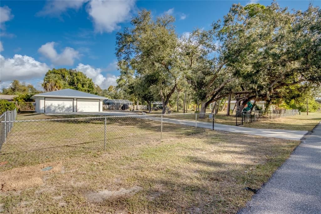 For Sale: $650,000 (3 beds, 2 baths, 1330 Square Feet)
