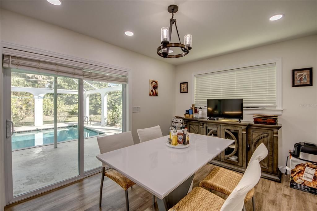 For Sale: $650,000 (3 beds, 2 baths, 1330 Square Feet)