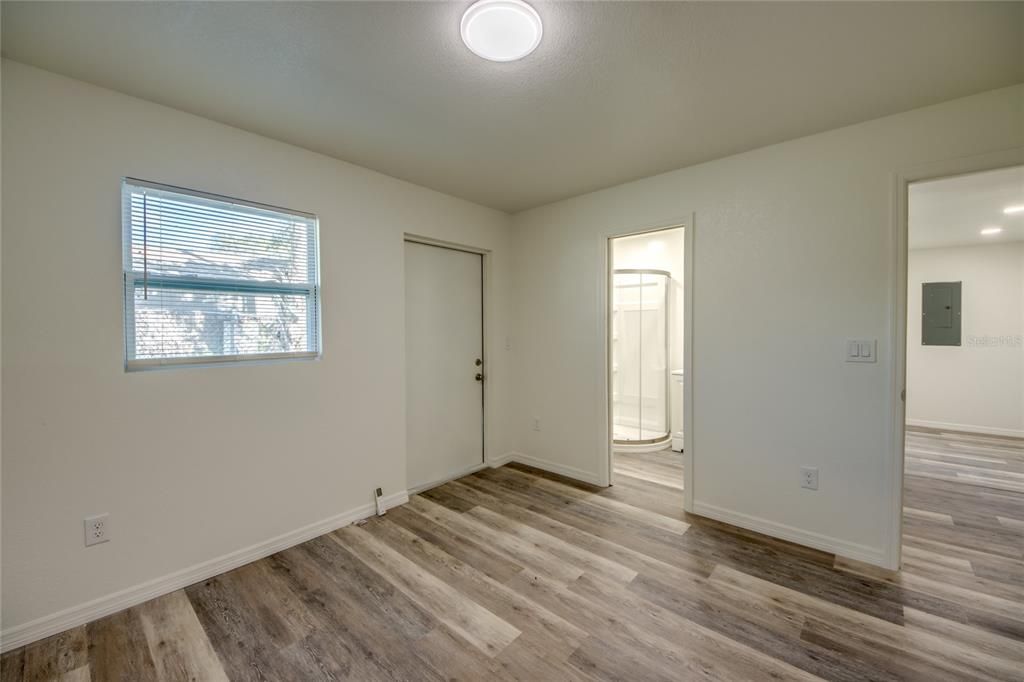 For Sale: $650,000 (3 beds, 2 baths, 1330 Square Feet)