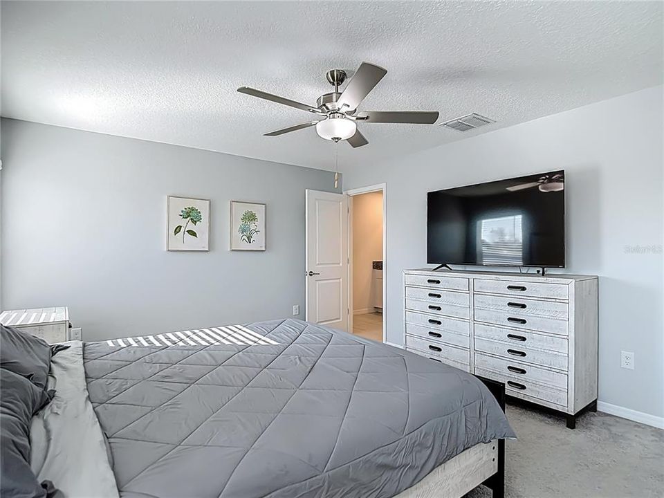 For Sale: $332,900 (4 beds, 2 baths, 1849 Square Feet)