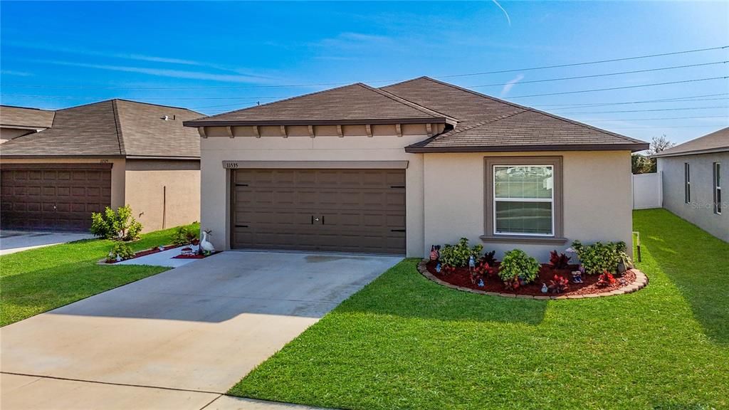 For Sale: $332,900 (4 beds, 2 baths, 1849 Square Feet)