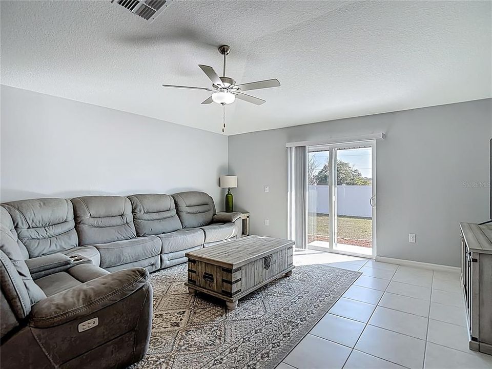 For Sale: $332,900 (4 beds, 2 baths, 1849 Square Feet)