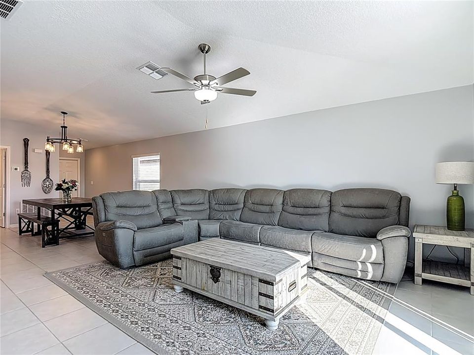 For Sale: $332,900 (4 beds, 2 baths, 1849 Square Feet)